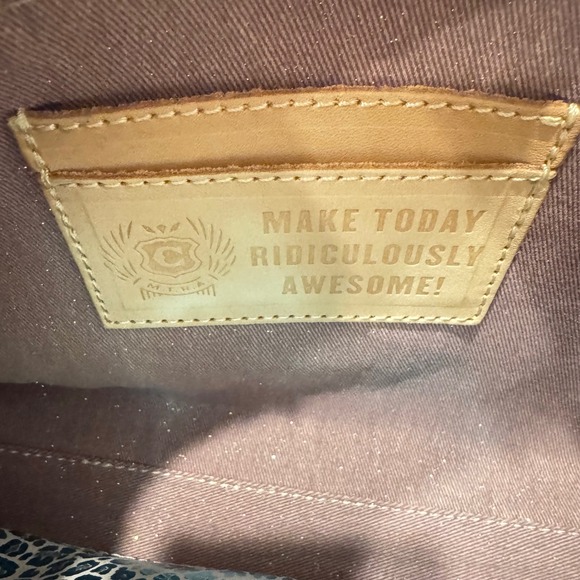 Consuela Midtown Keanu Gray Leather Crossbody Bag  NWT 9x6.25x2.5 - Picture 8 of 16